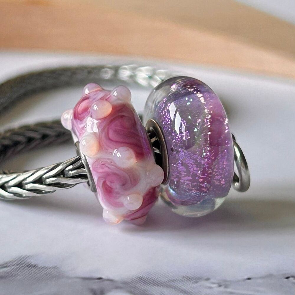 Lot of 2 Glass Beads Summersday Pink wBuds & Unknown Artisan Iridescent Glitter